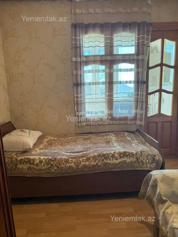 Satılır 3 otaqlı köhnə tikili 80 m²