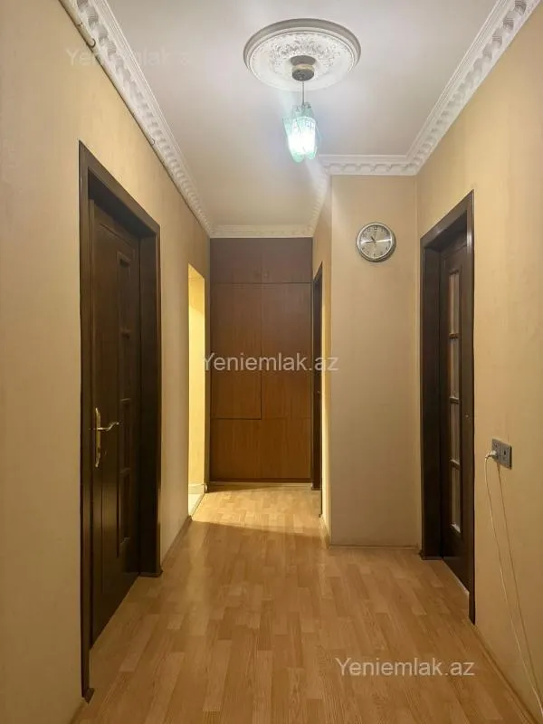 Satılır 3 otaqlı köhnə tikili 80 m²