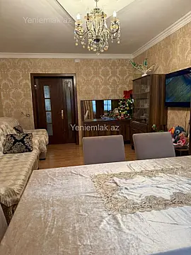 Satılır 3 otaqlı köhnə tikili 80 m²