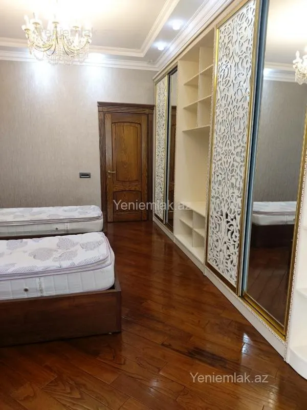 Satılır 3 otaqlı yeni tikili 160 m²