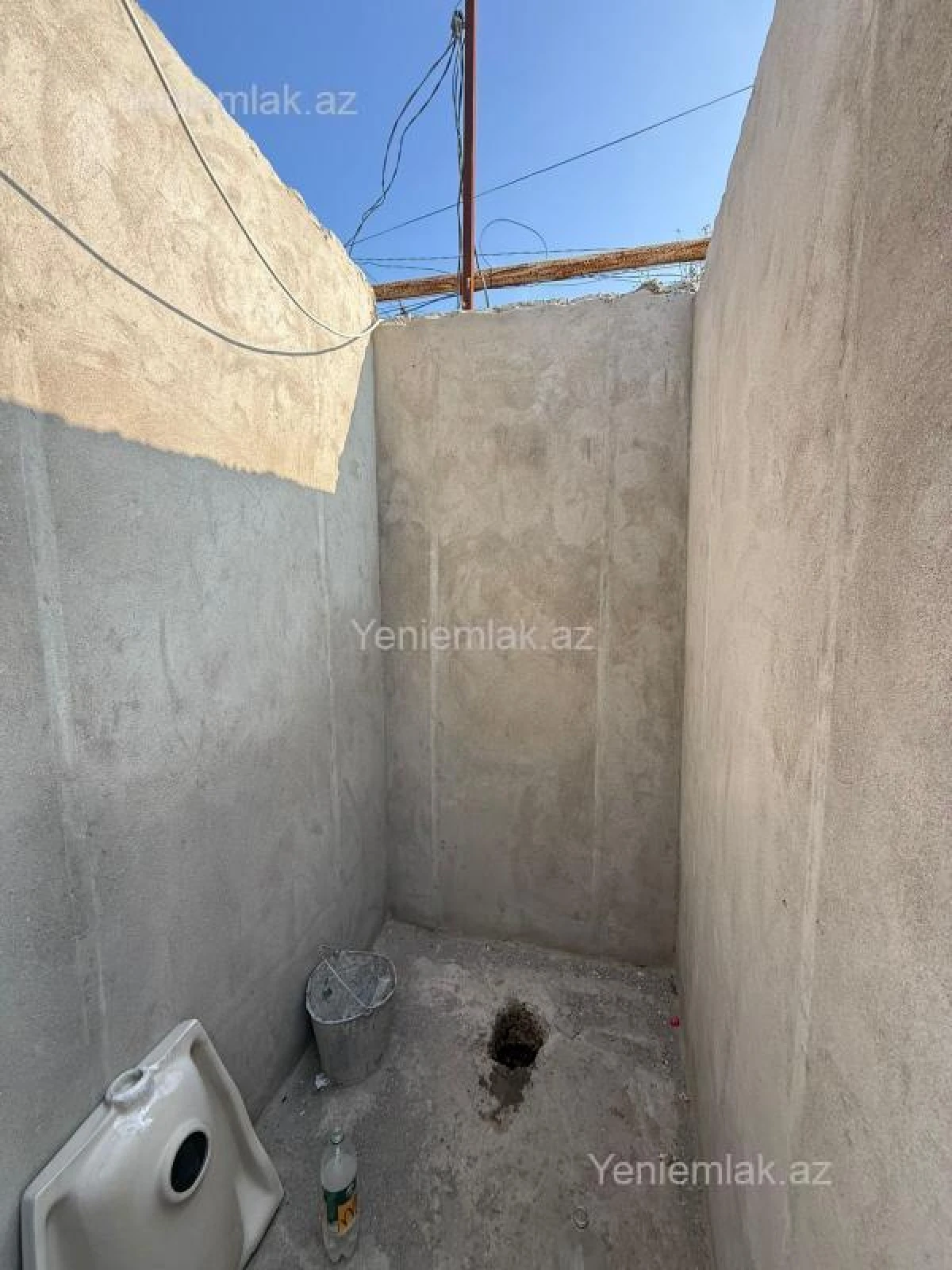 Satılır 4 otaqlı həyət evi 140 m²