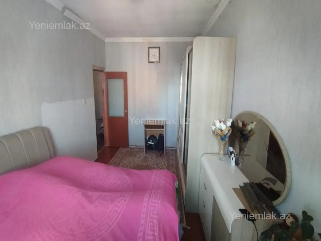 Satılır 2 otaqlı köhnə tikili 55 m²