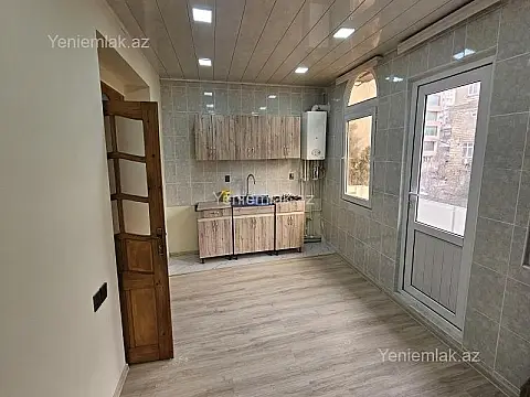 Satılır 2 otaqlı köhnə tikili 45 m²
