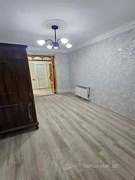 Satılır 2 otaqlı köhnə tikili 45 m²