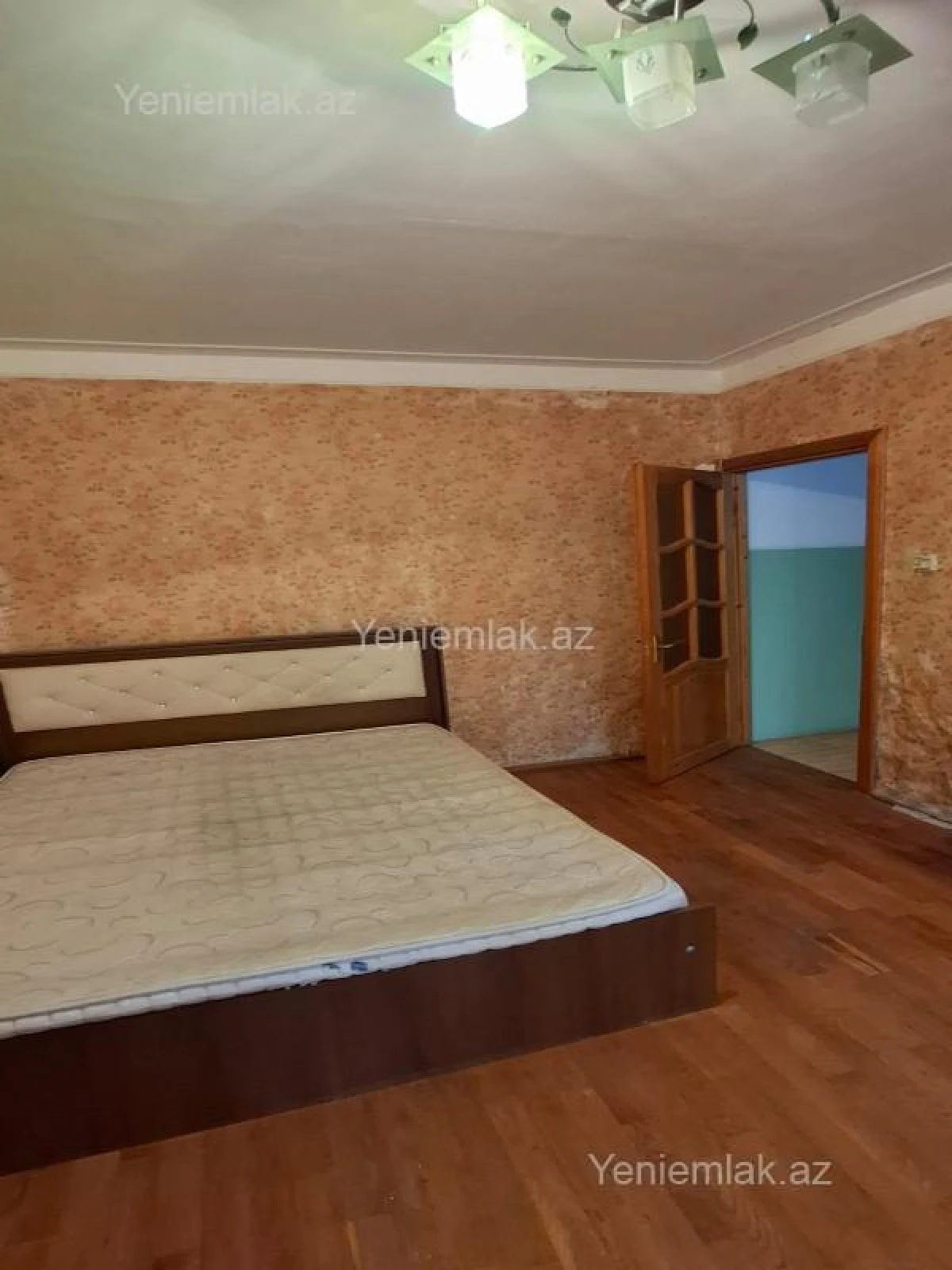 Satılır 2 otaqlı köhnə tikili 60 m²