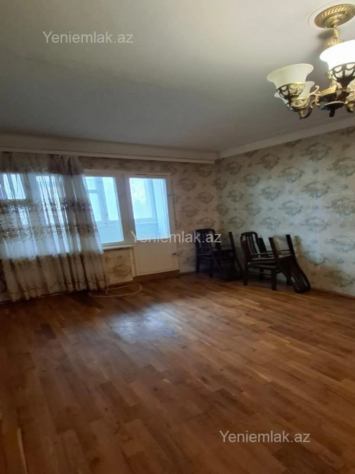 Satılır 2 otaqlı köhnə tikili 60 m²