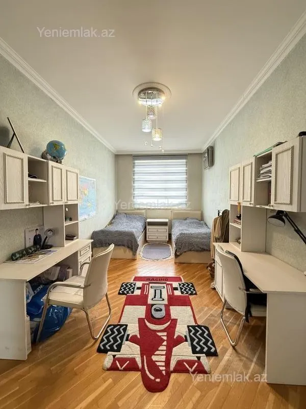 Satılır 3 otaqlı yeni tikili 141 m²