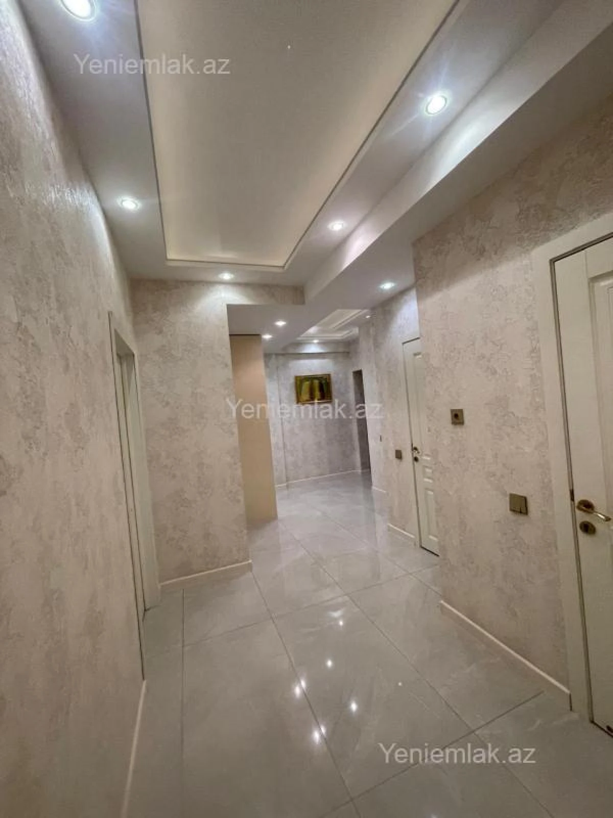 Satılır 3 otaqlı yeni tikili 90 m²