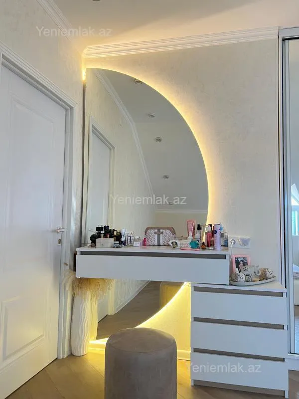 Satılır 5 otaqlı həyət evi 150 m²