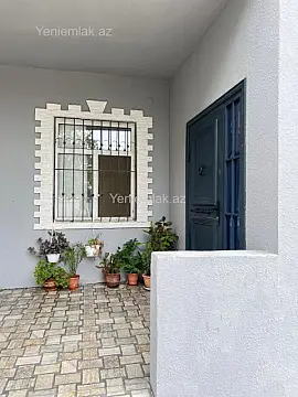 Satılır 5 otaqlı həyət evi 150 m²