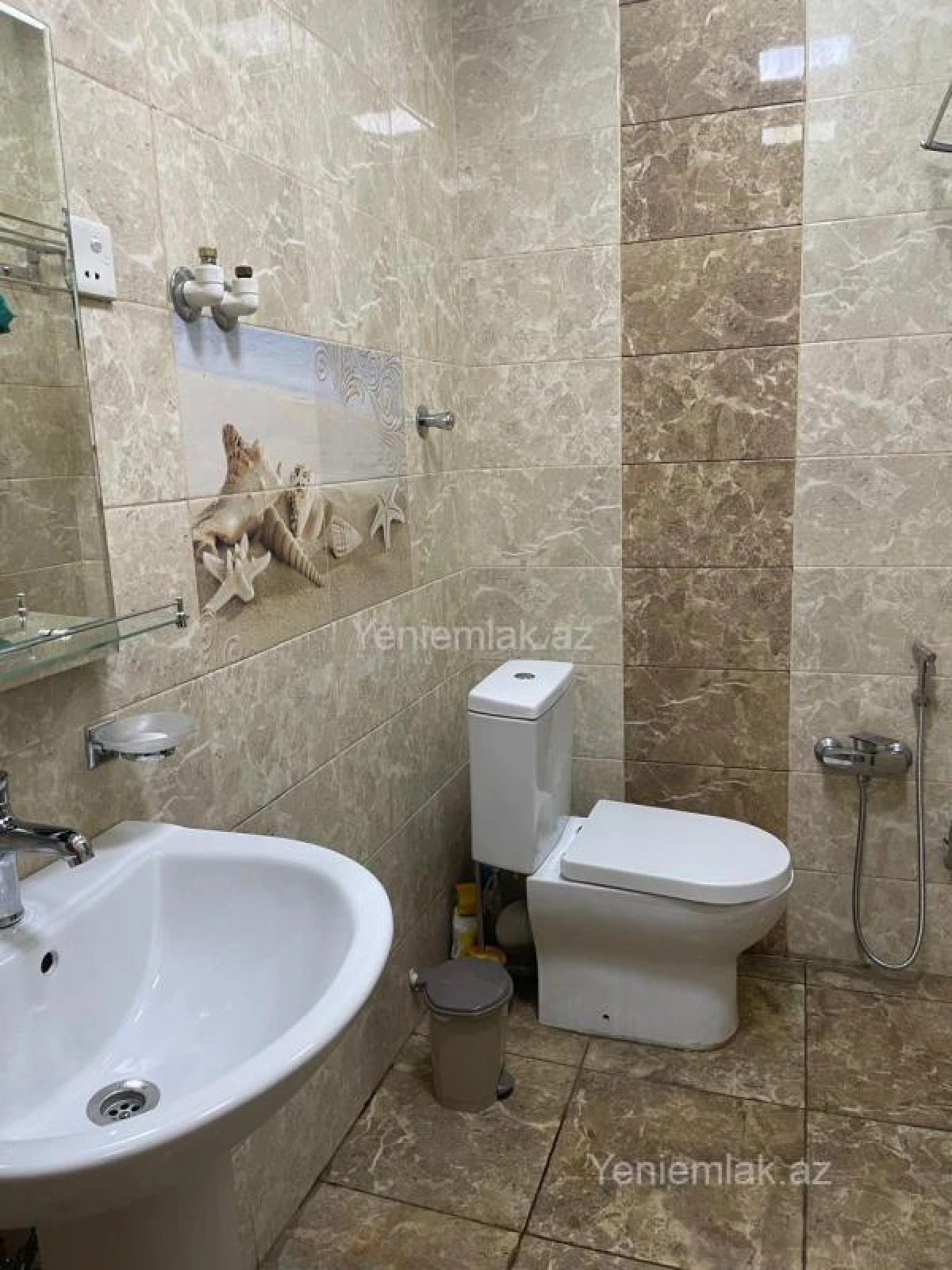 Satılır 2 otaqlı köhnə tikili 53 m²