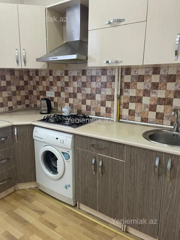Satılır 2 otaqlı köhnə tikili 53 m²