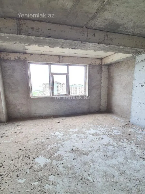 Satılır 3 otaqlı yeni tikili 122 m²