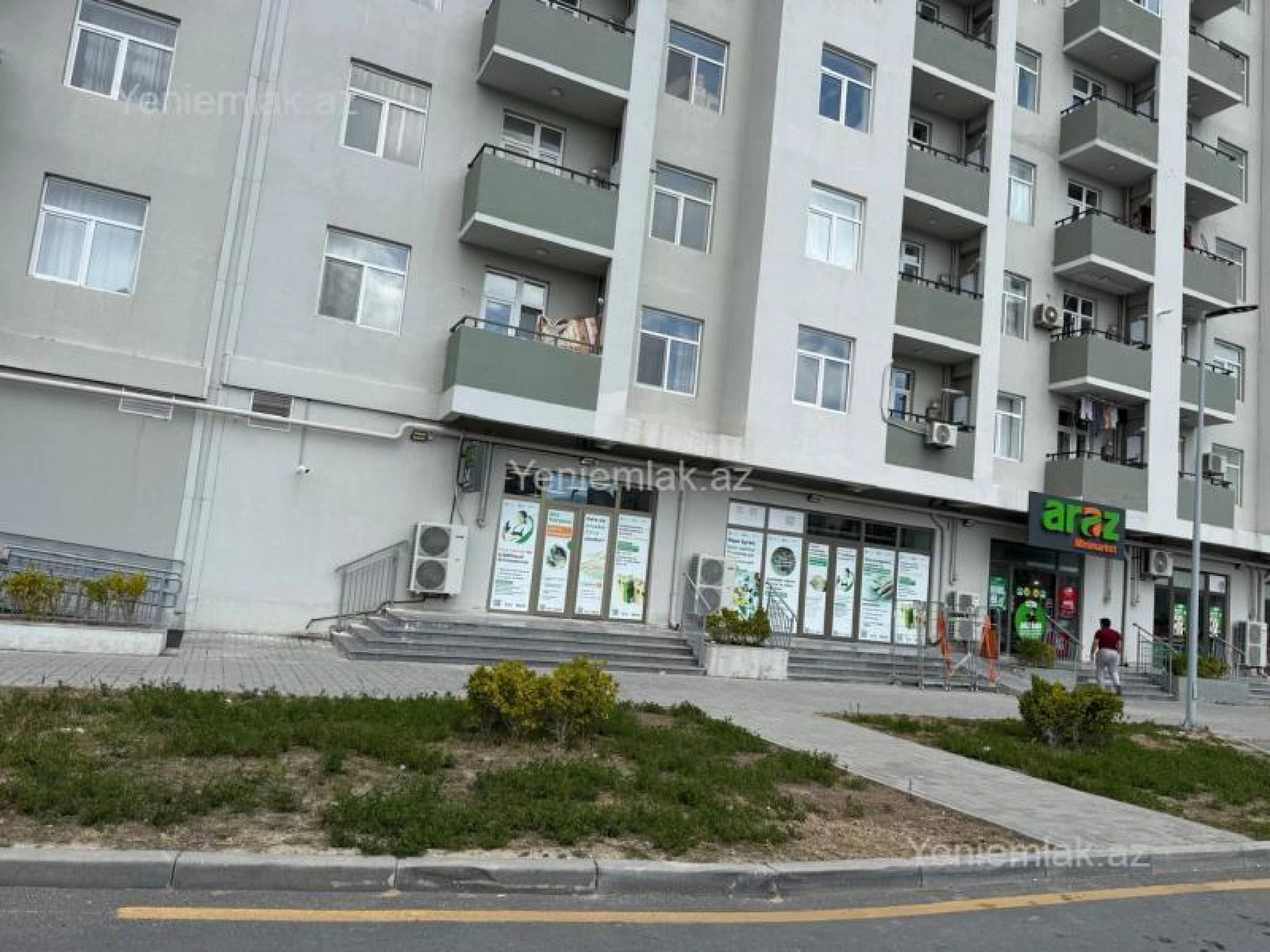 Satılır 3 otaqlı yeni tikili 77 m²