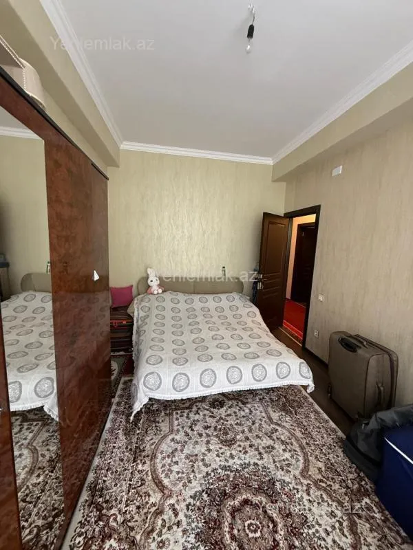Satılır 3 otaqlı yeni tikili 77 m²
