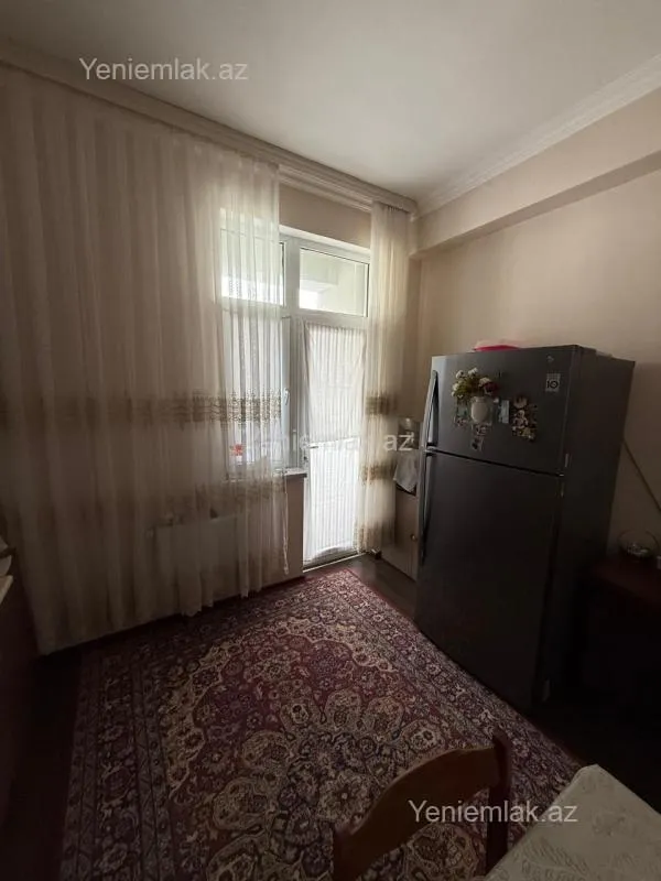 Satılır 3 otaqlı yeni tikili 77 m²