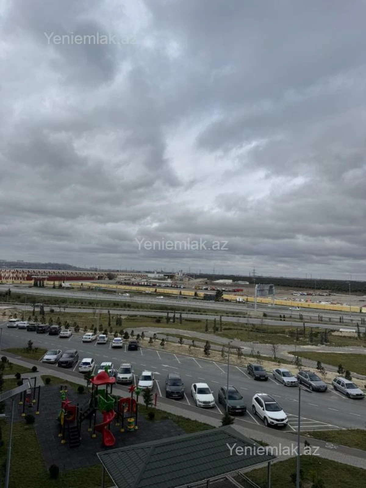 Satılır 3 otaqlı yeni tikili 77 m²