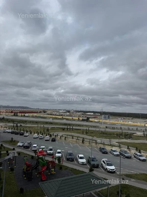 Satılır 3 otaqlı yeni tikili 77 m²