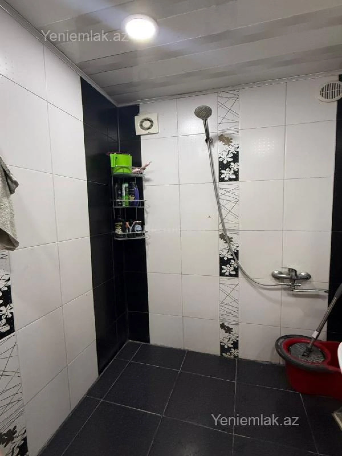 Satılır 3 otaqlı köhnə tikili 70 m²