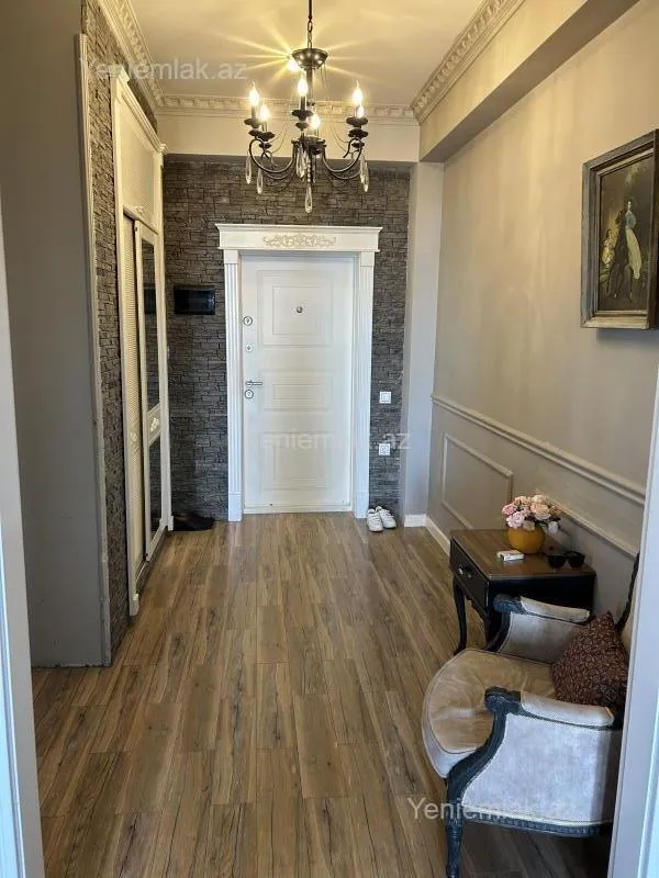 Satılır 4 otaqlı yeni tikili 132 m²