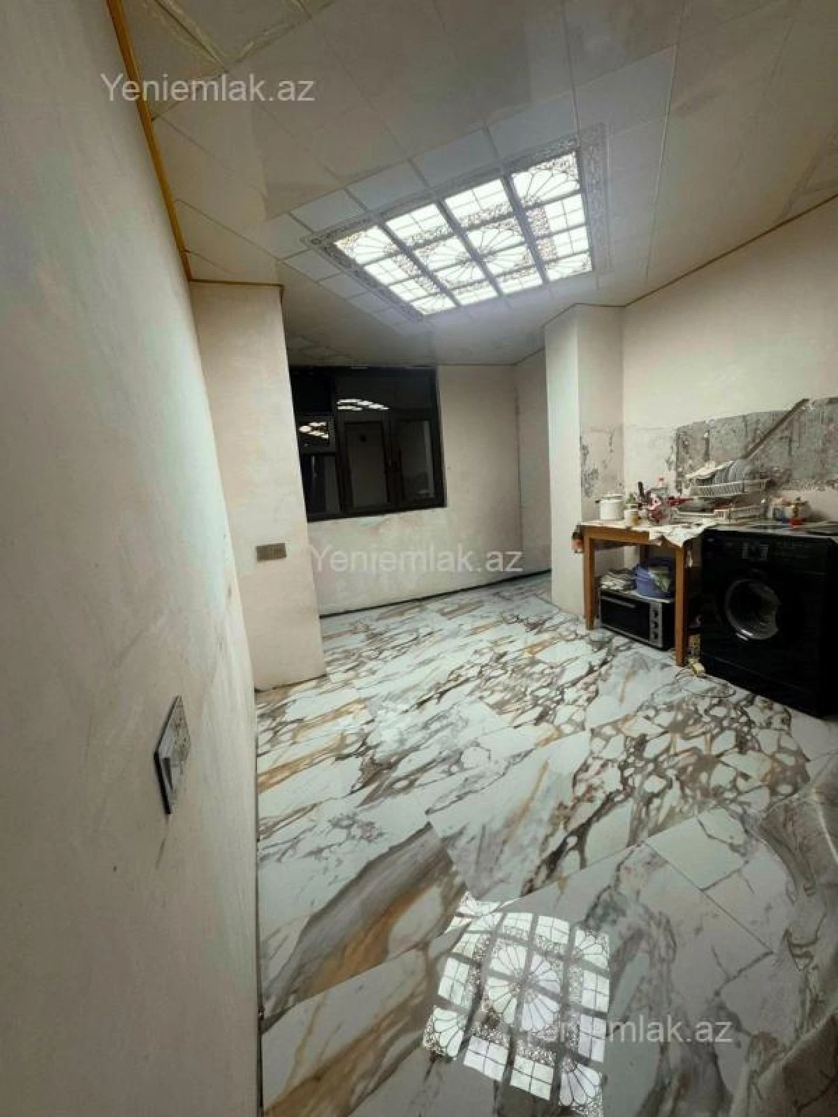 Satılır 5 otaqlı köhnə tikili 100 m²