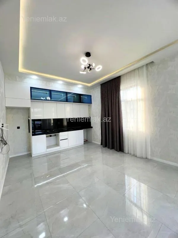 Satılır 5 otaqlı həyət evi 205 m²