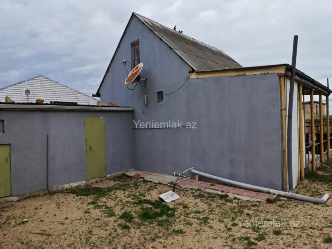 Satılır 3 otaqlı həyət evi 80 m²