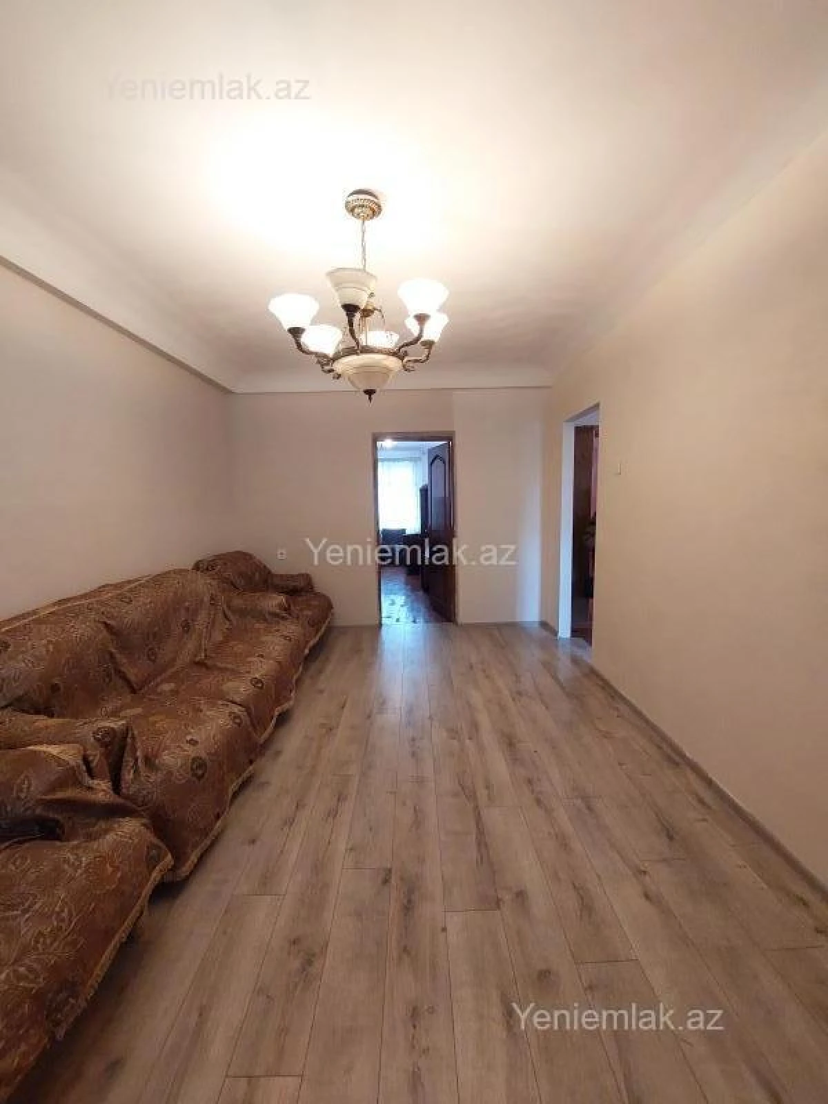 Satılır 3 otaqlı köhnə tikili 85 m²