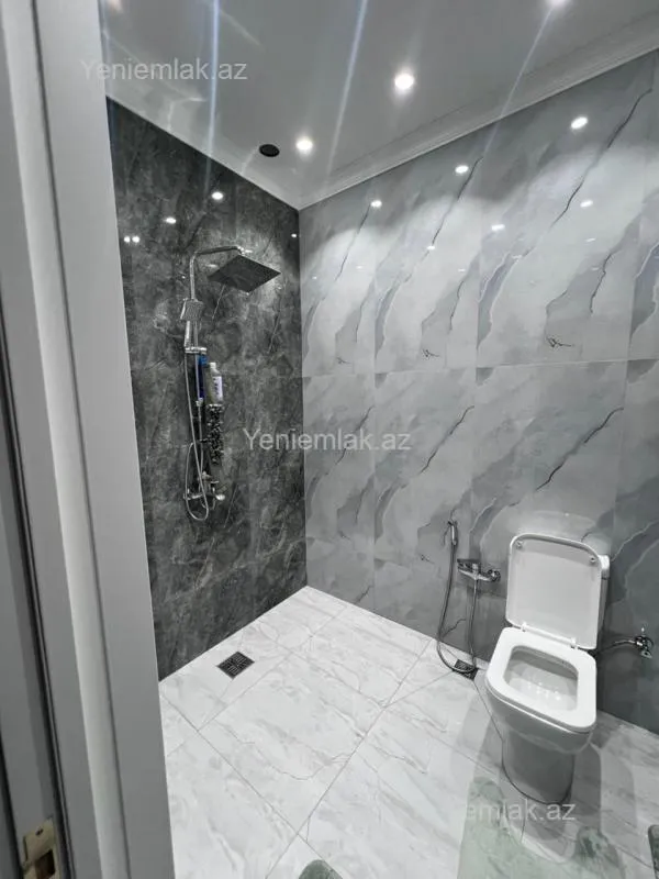 Satılır 3 otaqlı yeni tikili 147 m²