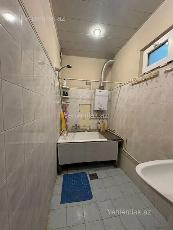 Satılır 5 otaqlı köhnə tikili 125 m²