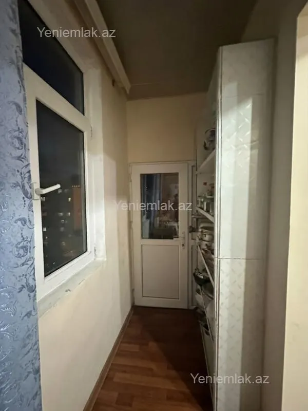 Satılır 5 otaqlı köhnə tikili 125 m²
