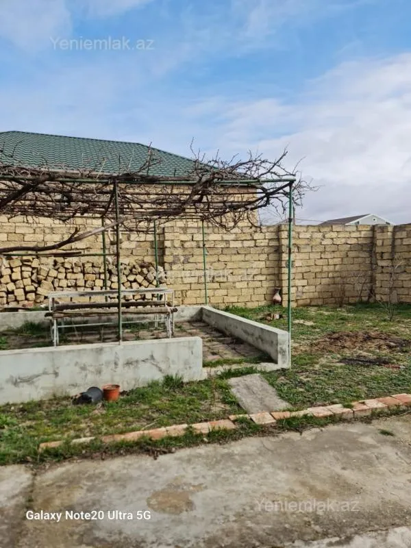 Satılır 2 otaqlı həyət evi 55 m²