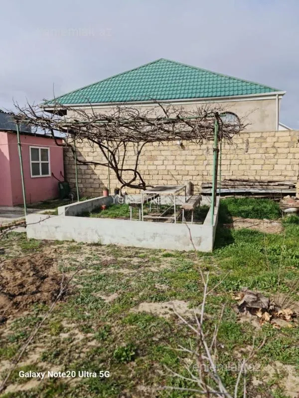 Satılır 2 otaqlı həyət evi 55 m²