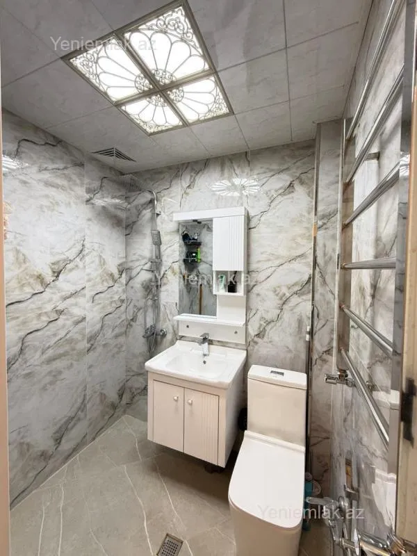 Satılır 1 otaqlı köhnə tikili 37 m²