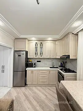 Satılır 1 otaqlı köhnə tikili 37 m²