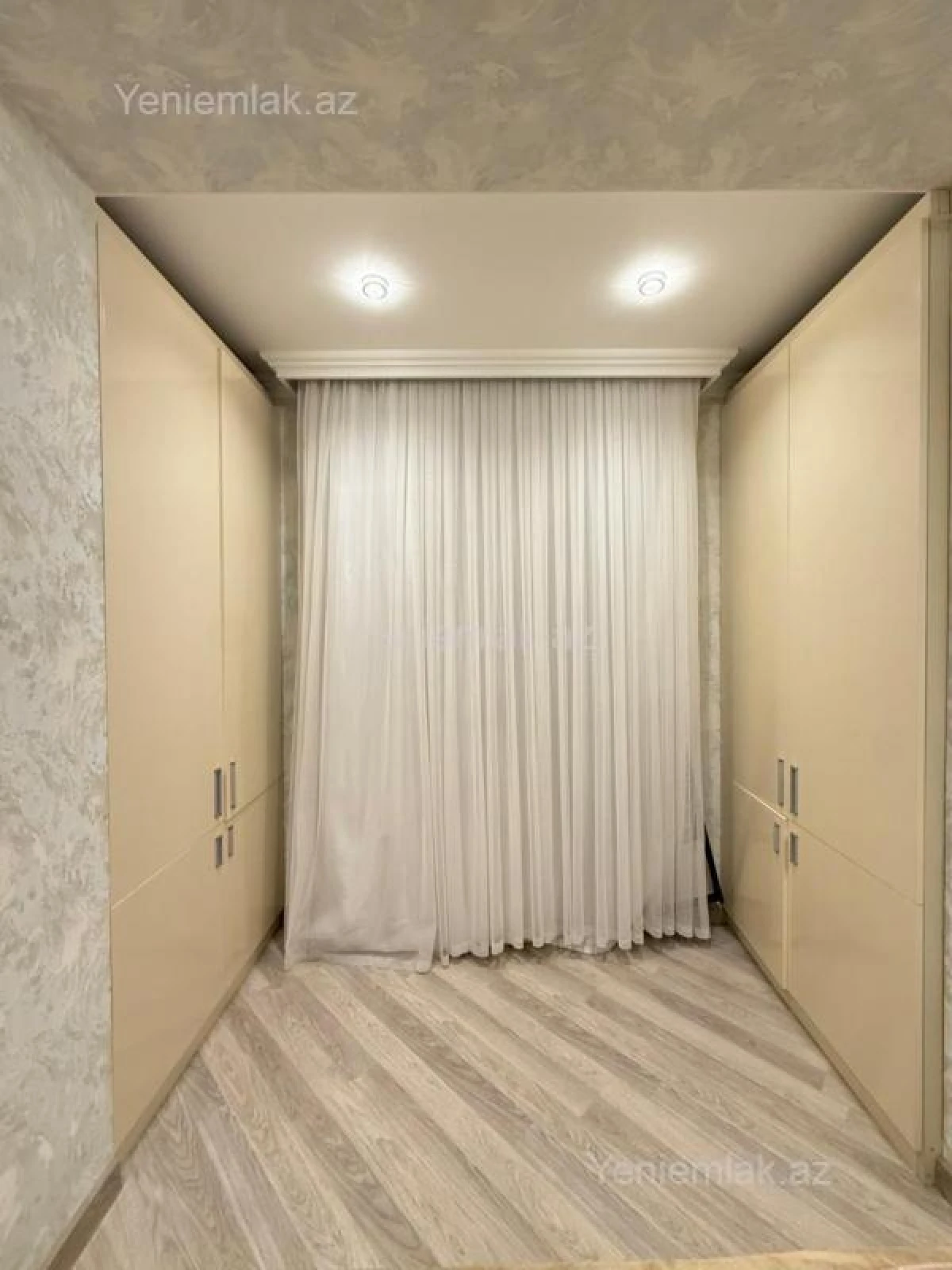 Satılır 1 otaqlı köhnə tikili 37 m²