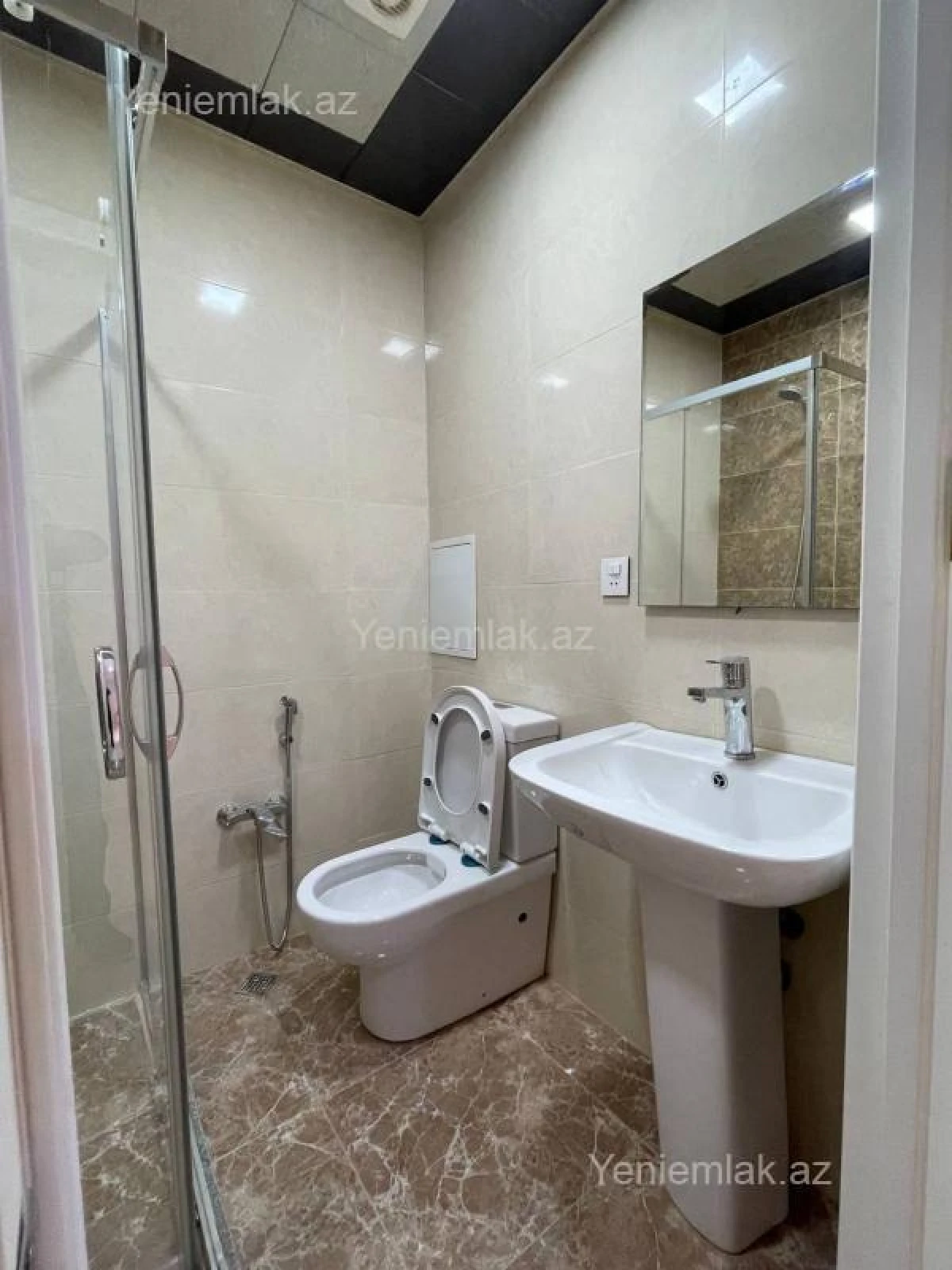 Satılır 3 otaqlı yeni tikili 72 m²