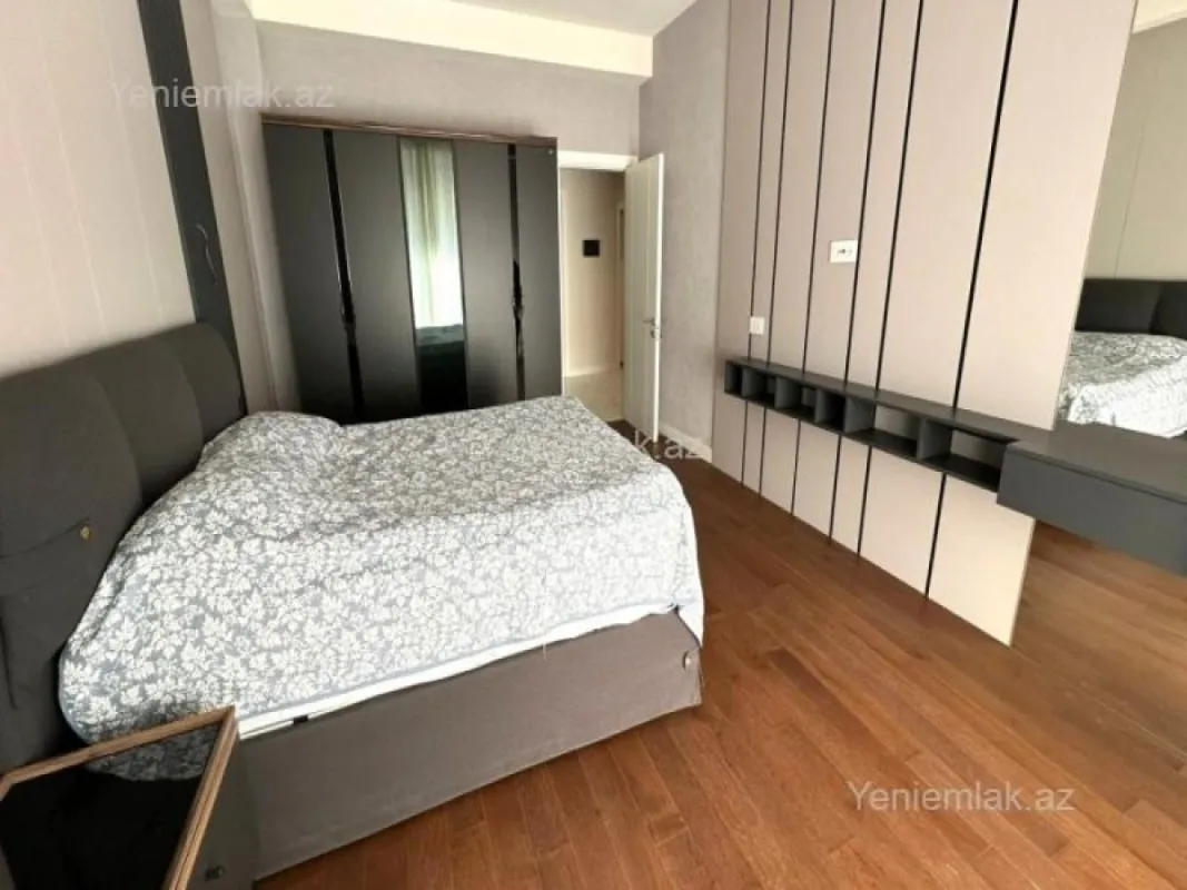 Satılır 2 otaqlı yeni tikili 95 m²