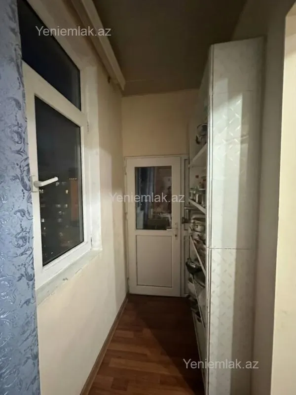 Satılır 5 otaqlı köhnə tikili 125 m²
