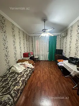 Satılır 5 otaqlı köhnə tikili 125 m²