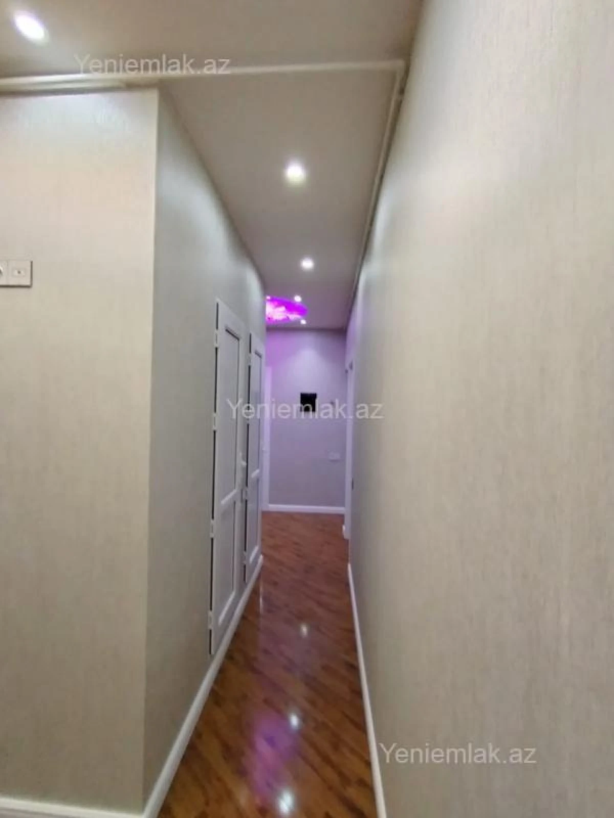 Satılır 2 otaqlı köhnə tikili 62 m²