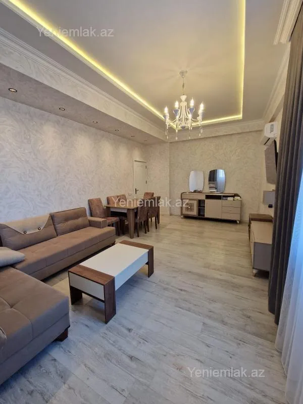 Satılır 3 otaqlı yeni tikili 107 m²