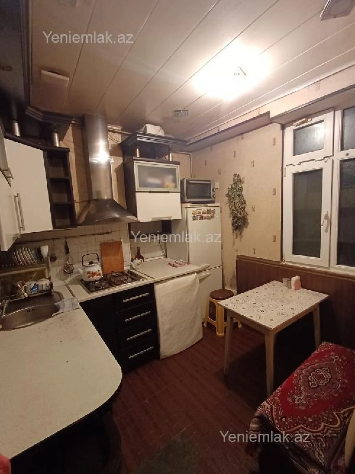 Satılır 3 otaqlı köhnə tikili 63 m²