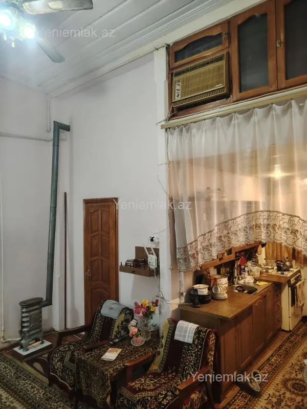 Satılır 2 otaqlı köhnə tikili 35 m²
