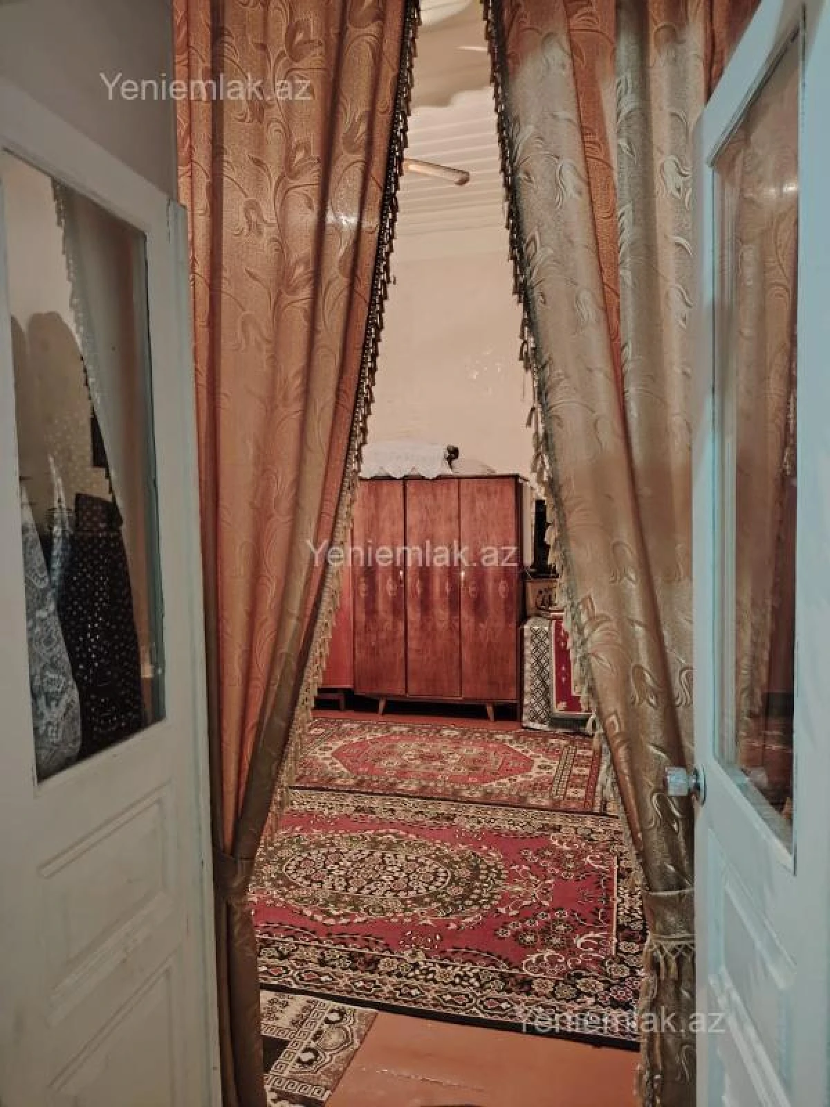 Satılır 2 otaqlı köhnə tikili 35 m²