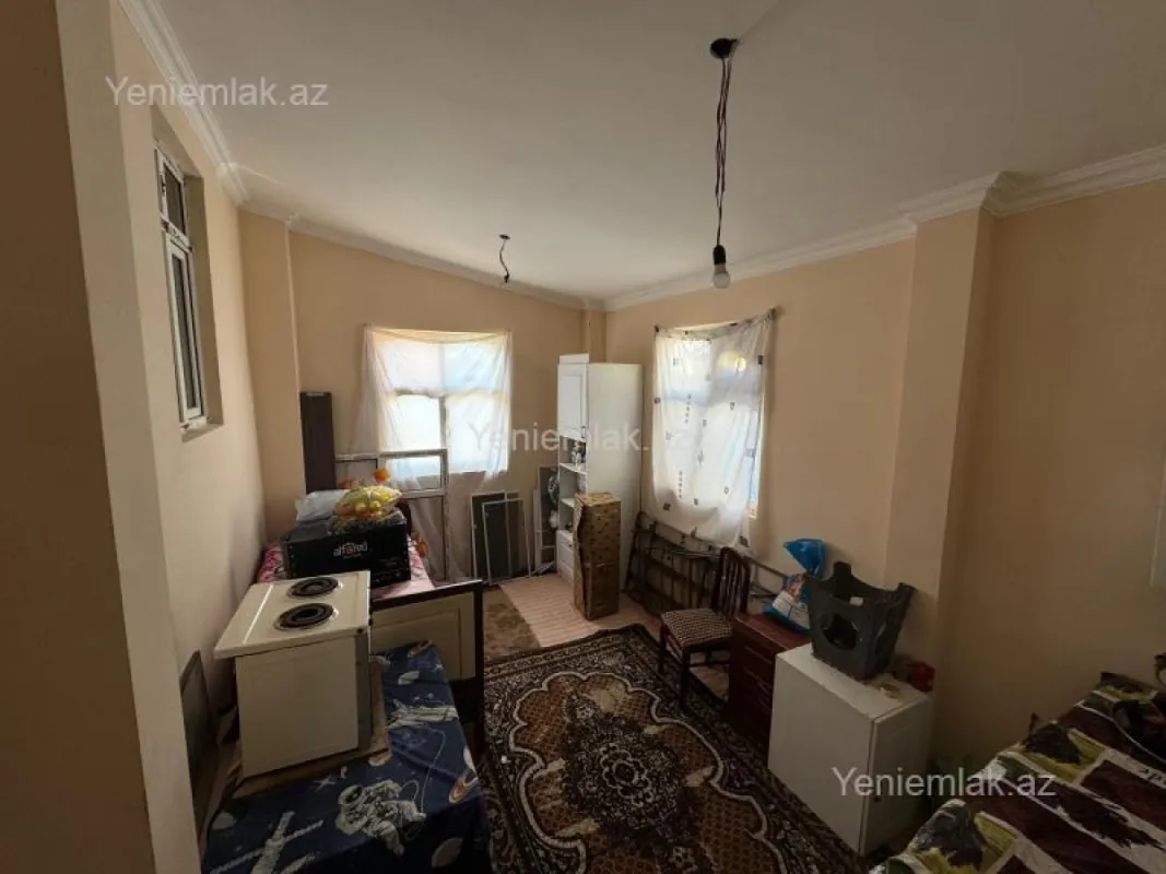 Satılır 4 otaqlı həyət evi 100 m²