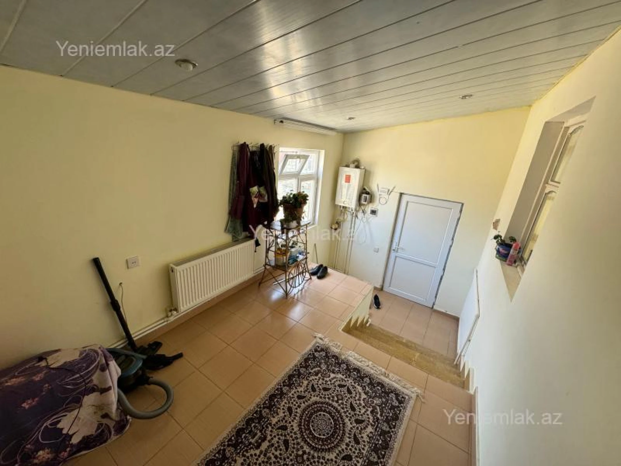 Satılır 4 otaqlı həyət evi 100 m²