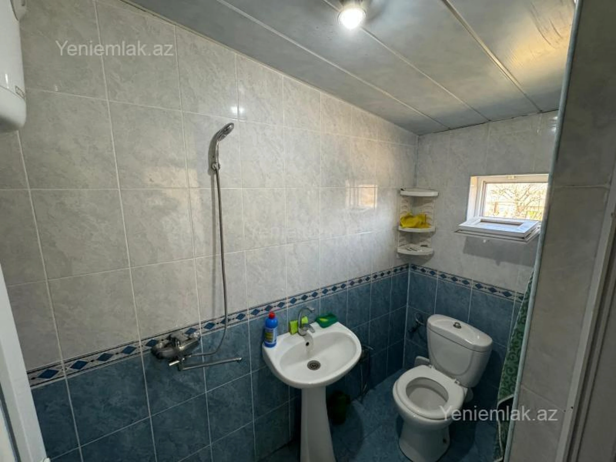 Satılır 4 otaqlı həyət evi 100 m²