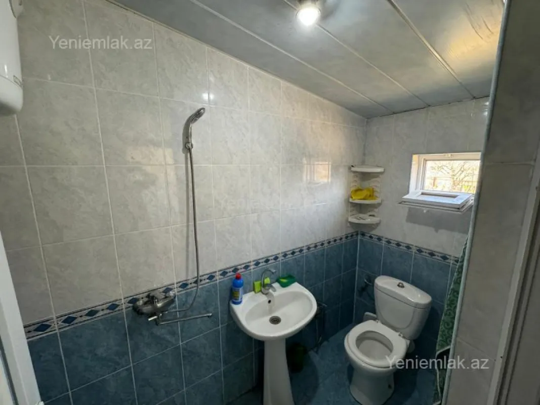 Satılır 4 otaqlı həyət evi 100 m²