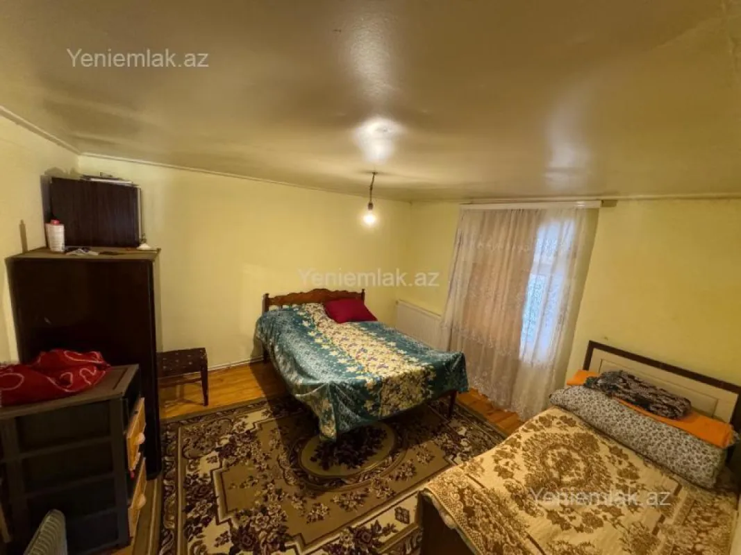 Satılır 4 otaqlı həyət evi 100 m²